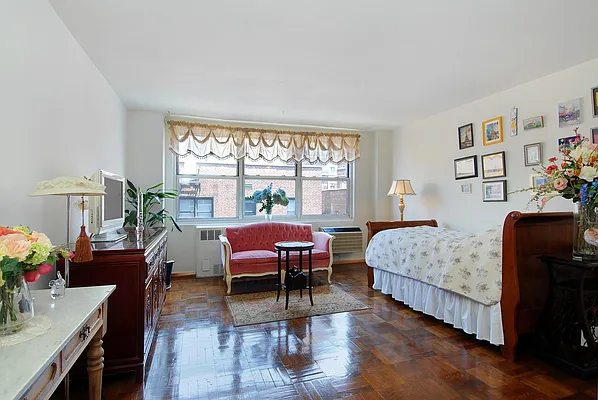 Sold by Corcoran | media 3