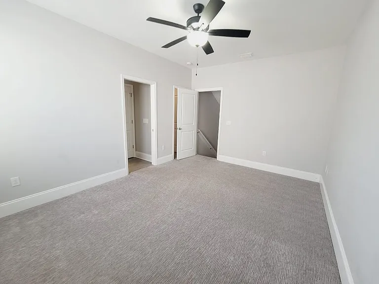 2385 Sweet Valley Hts — Photo 36