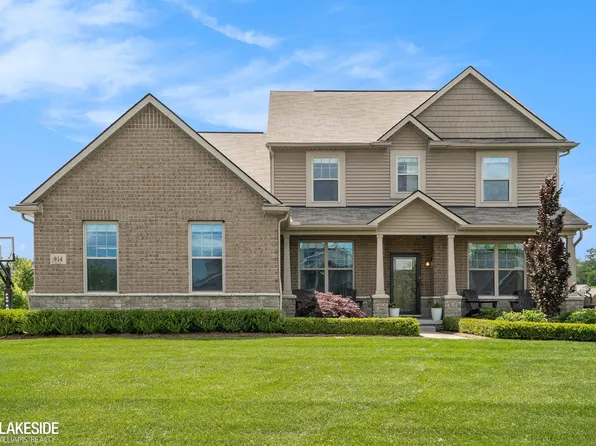 914 Appleton Ct, Oakland, MI 48363