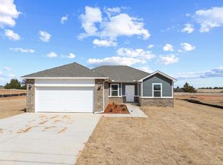 5200 Grassland Dr, Guthrie, OK 73044