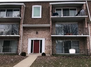 8700 S Mobile Ave #B, Oak Lawn, IL 60453