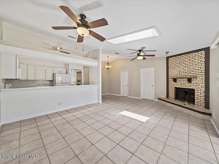 5283 Palmetto Dr #5285 — Photo 6