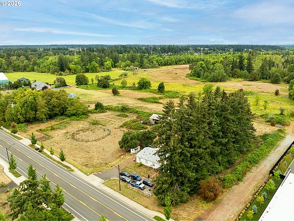 3rd image of 4831 NW 38th Ave