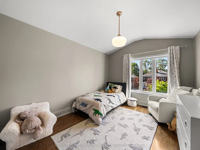 200 Donlea Dr — Photo 29