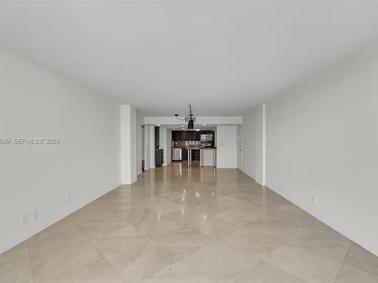 1800 Collins Ave #10F — Photo 9