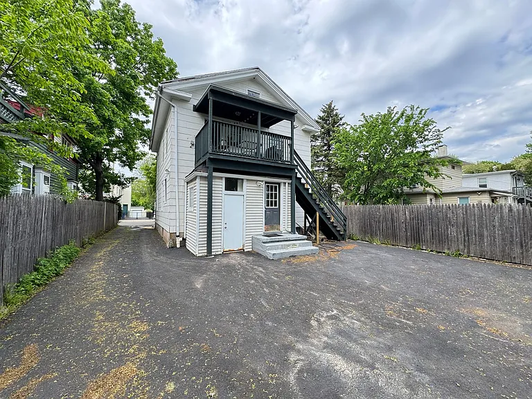 60 William St — Photo 15