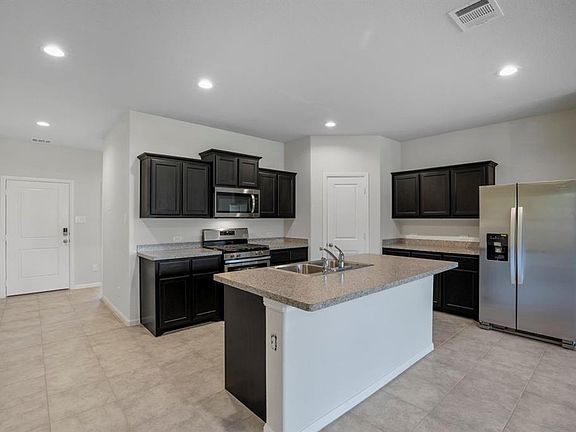 2nd image of 8801 Ringold Dr