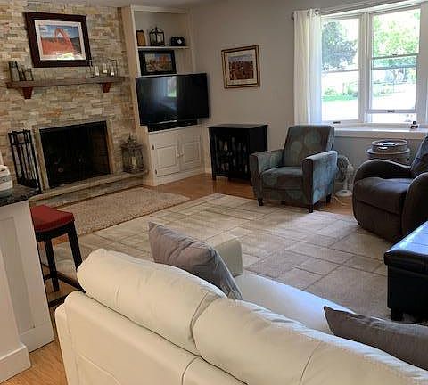 2nd image of 501 Mikes Ln