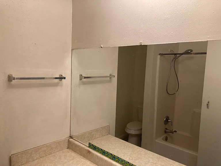 7236 Garden Dr #6 — Photo 1