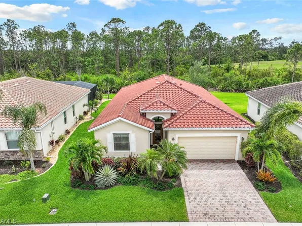 2552 Laurentina Ln, Cape Coral, FL 33909