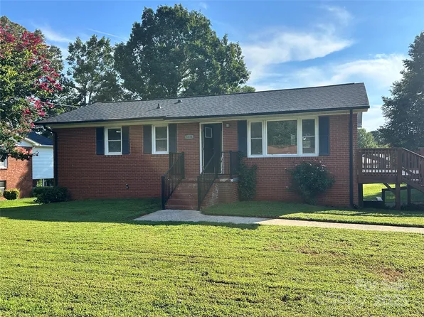 6124 Avalon Dr, Kannapolis, NC 28081