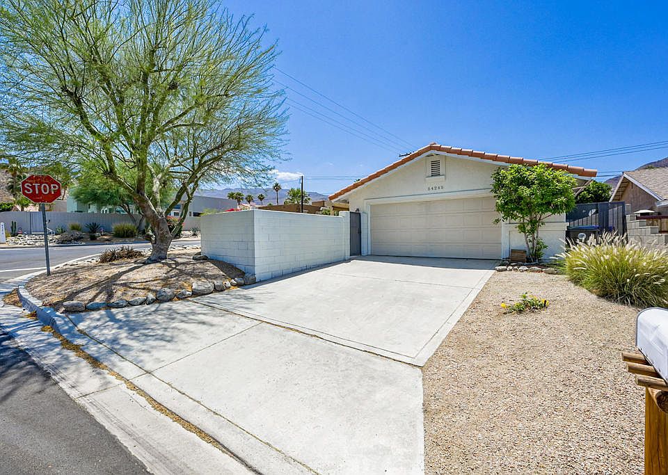 1st image of 54245 Avenida Mendoza