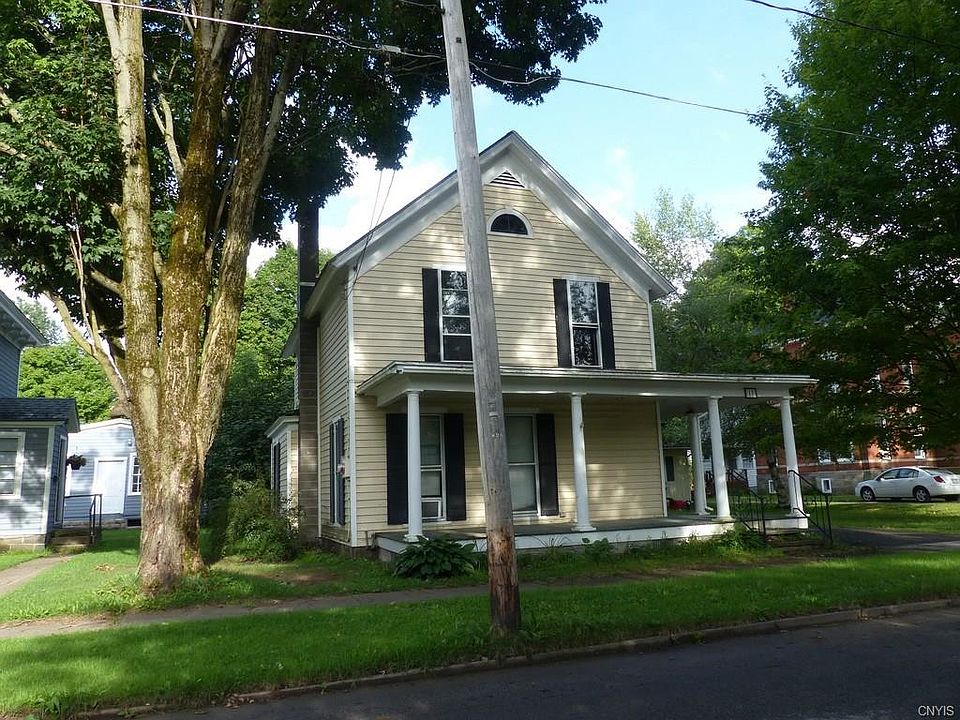 2nd image of 17 2nd St