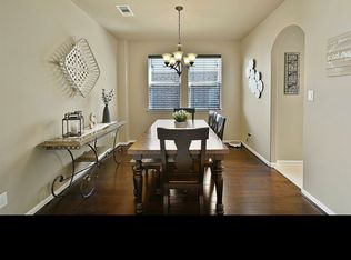 426 Oak Gate Dr, Conroe, TX 77304