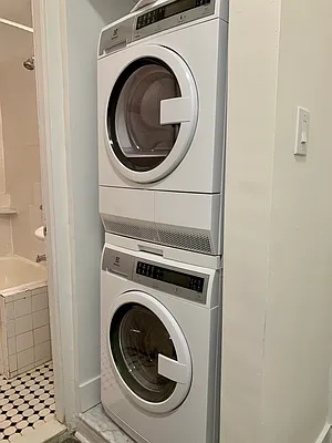 Rented by Bond New York | media 7