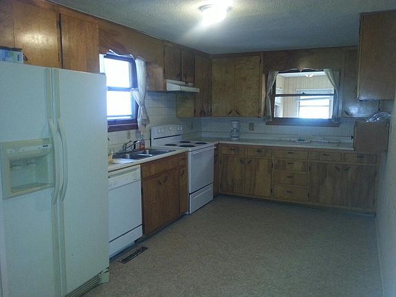 Large country kitchen