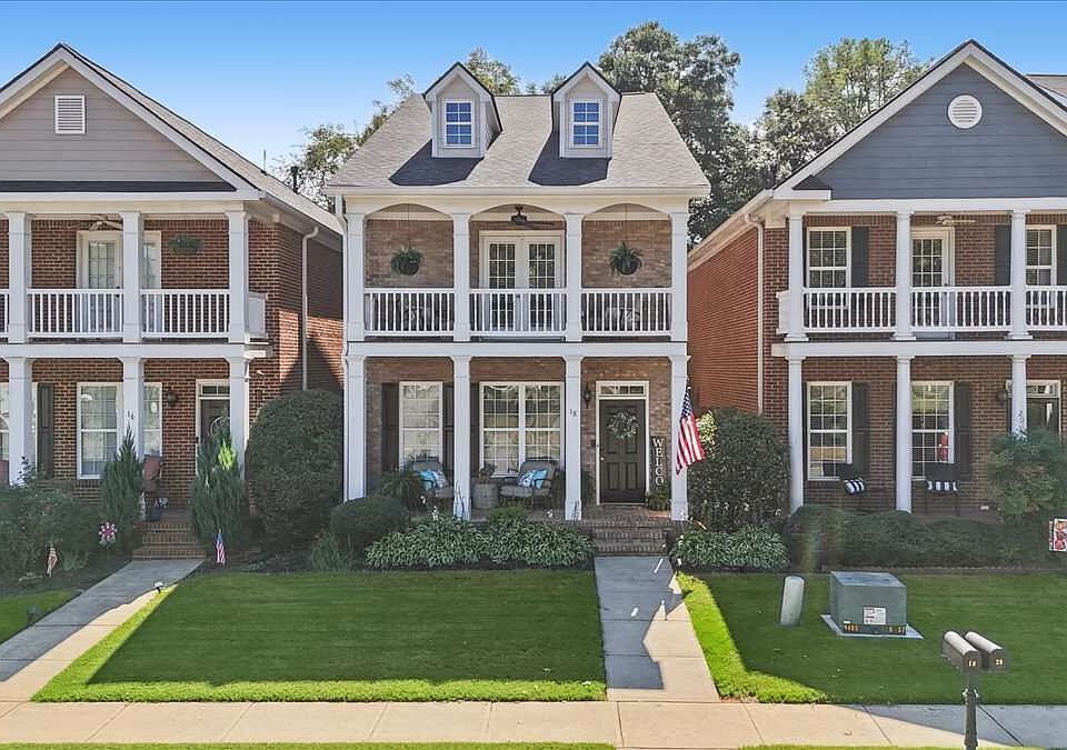 1st image of 18 Park Cir