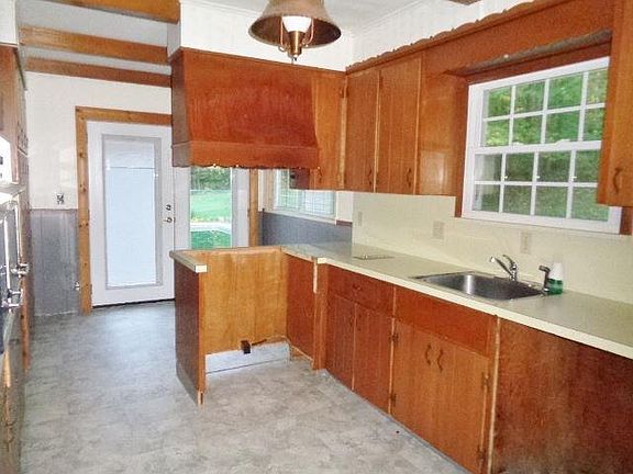 5th image of 25 Grandview Ave