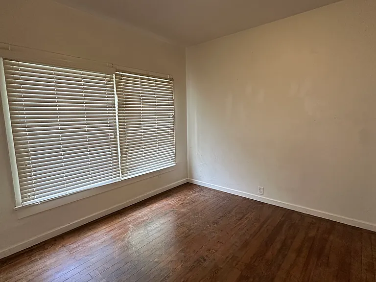 1815 E 2nd Ave #1815 — Photo 6