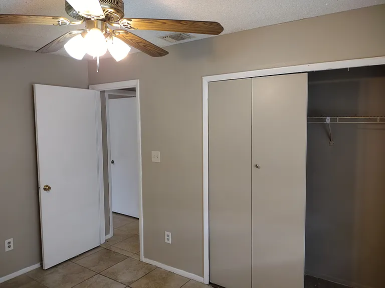 629 Golden Sunshine Cir — Photo 61