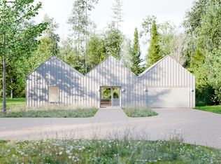 15660 Locke Rd, Union Pier, MI 49129