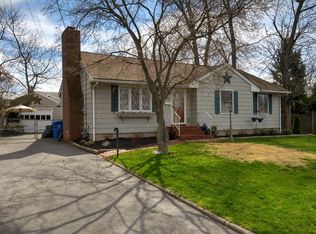 808 Coolidge Ave, Woodbridge, NJ 07095