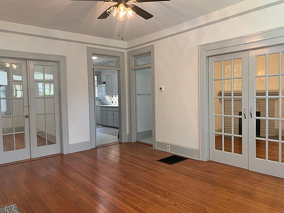 4th image of 2200 Marion St APT 1