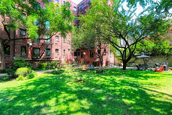 Sold by Tyler Vincent Real Estate Inc | media 24