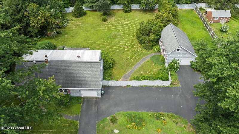 4th image of 6075 Johnston Road