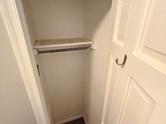 5th image of 930 E Passyunk Ave