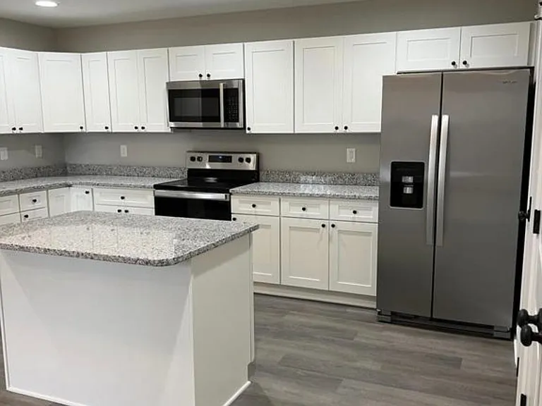 801-809 E Lincoln Rd #801 — Photo 2