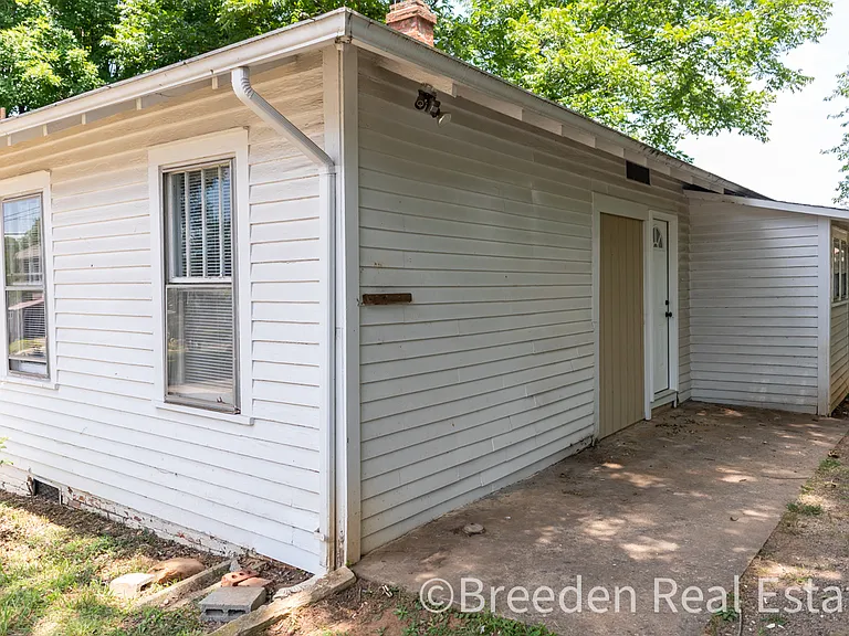 408 E Concord St — Photo 19