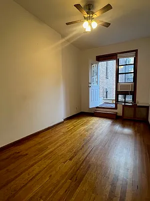 Rented by Compass | media 11