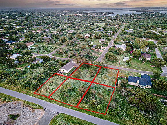 4th image of 1708 Redwood Drive
