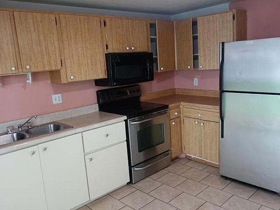 4th image of 6804 Matilda Ct