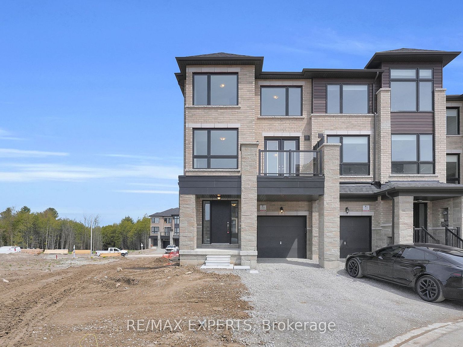 39 Maple Ave, Barrie, ON L4N 1R9 Zillow