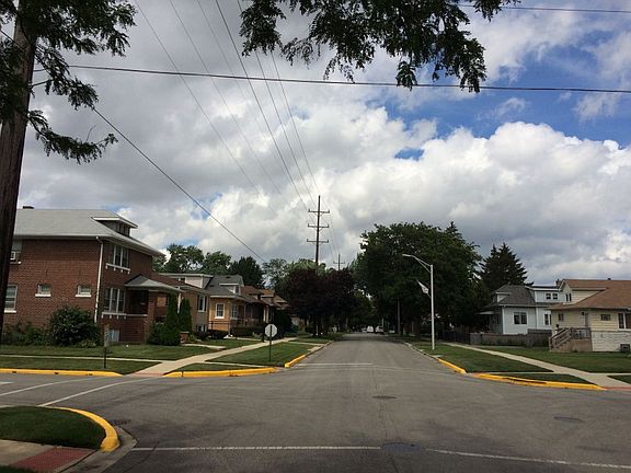 5th image of 1221 N 33rd Ave