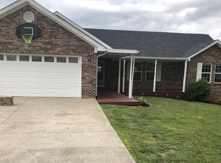 624 King Luke Ct, Berea, KY 40403