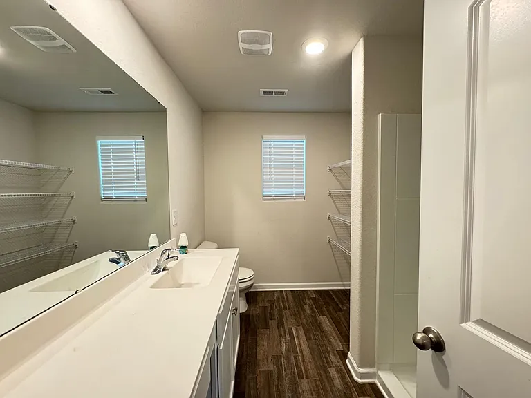 704 Cider Mill Way — Photo 8