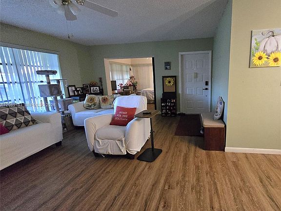 4th image of 5162 Lakefront Blvd APT D