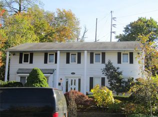 123 I U Willets Rd, Roslyn, NY 11576