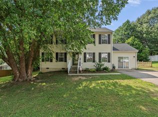 7665 Thacher Dr, Toano, VA 23168