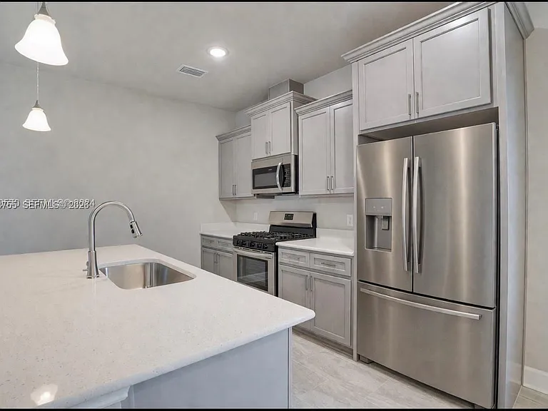 24722 SW 21 Lane Other City In The State — Photo 5