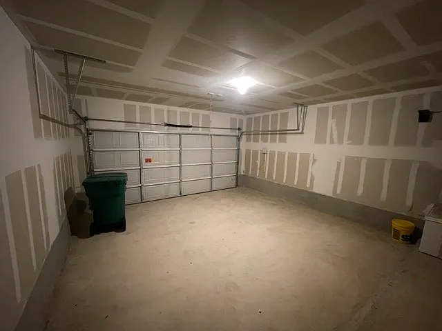 317 Rock Springs Dr — Photo 17