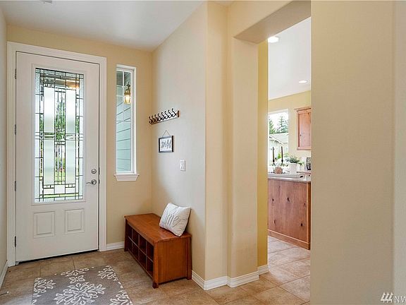 5th image of 4155 Bainbridge Ct NE
