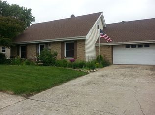 109 Mattek Ave, Dekalb, IL 60115