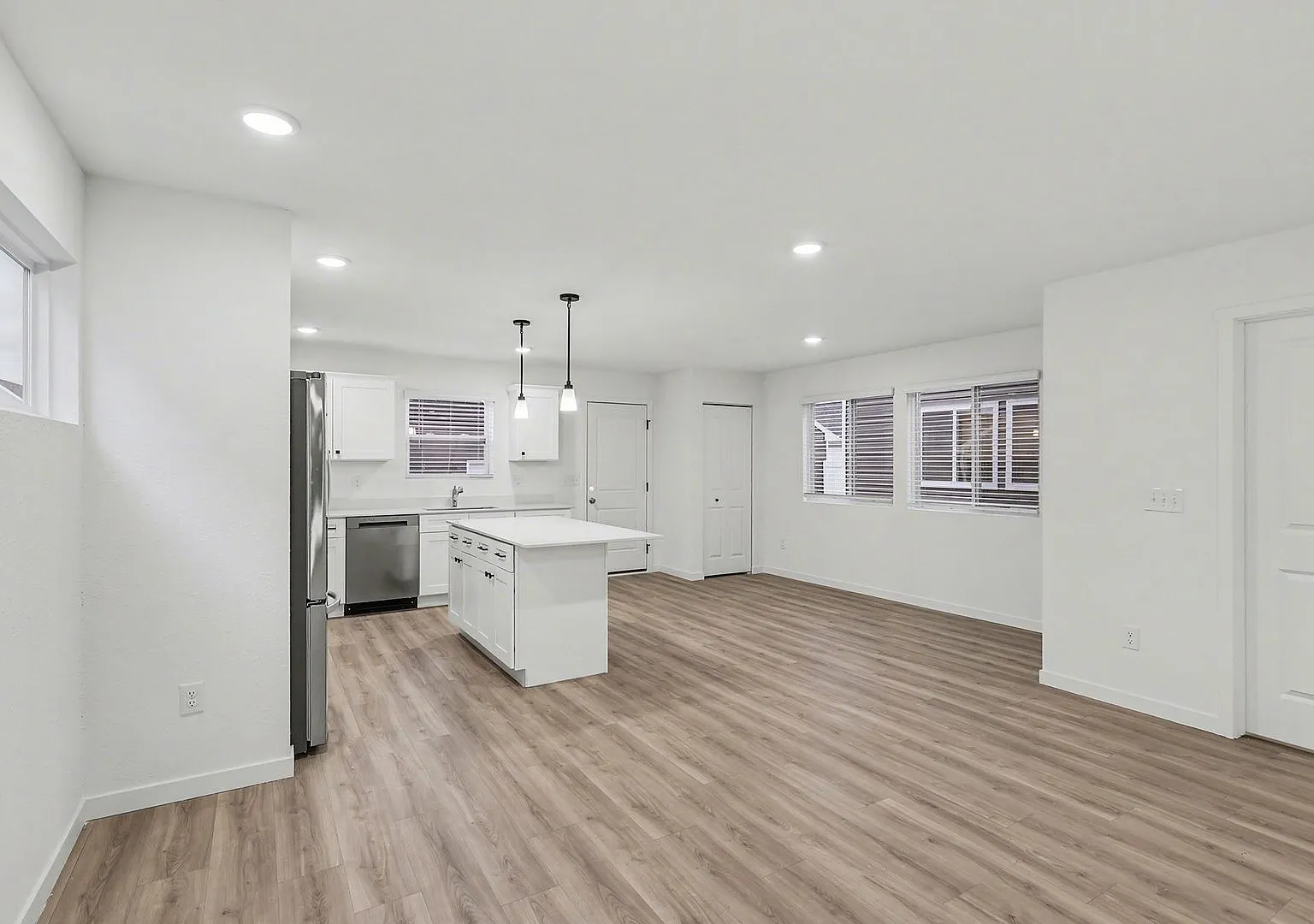 New Construction — Photo 4