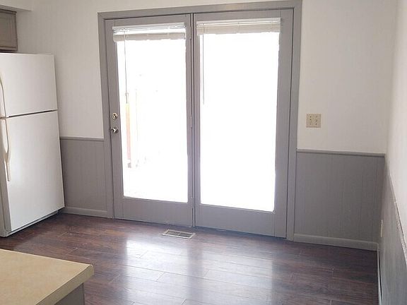 3rd image of 21 Shenandoah Ave