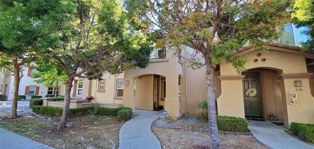 308 Presidio St photo 1