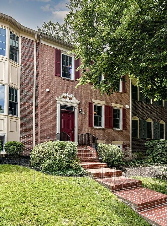 1st image of 6862 Williamsburg Pond Ct